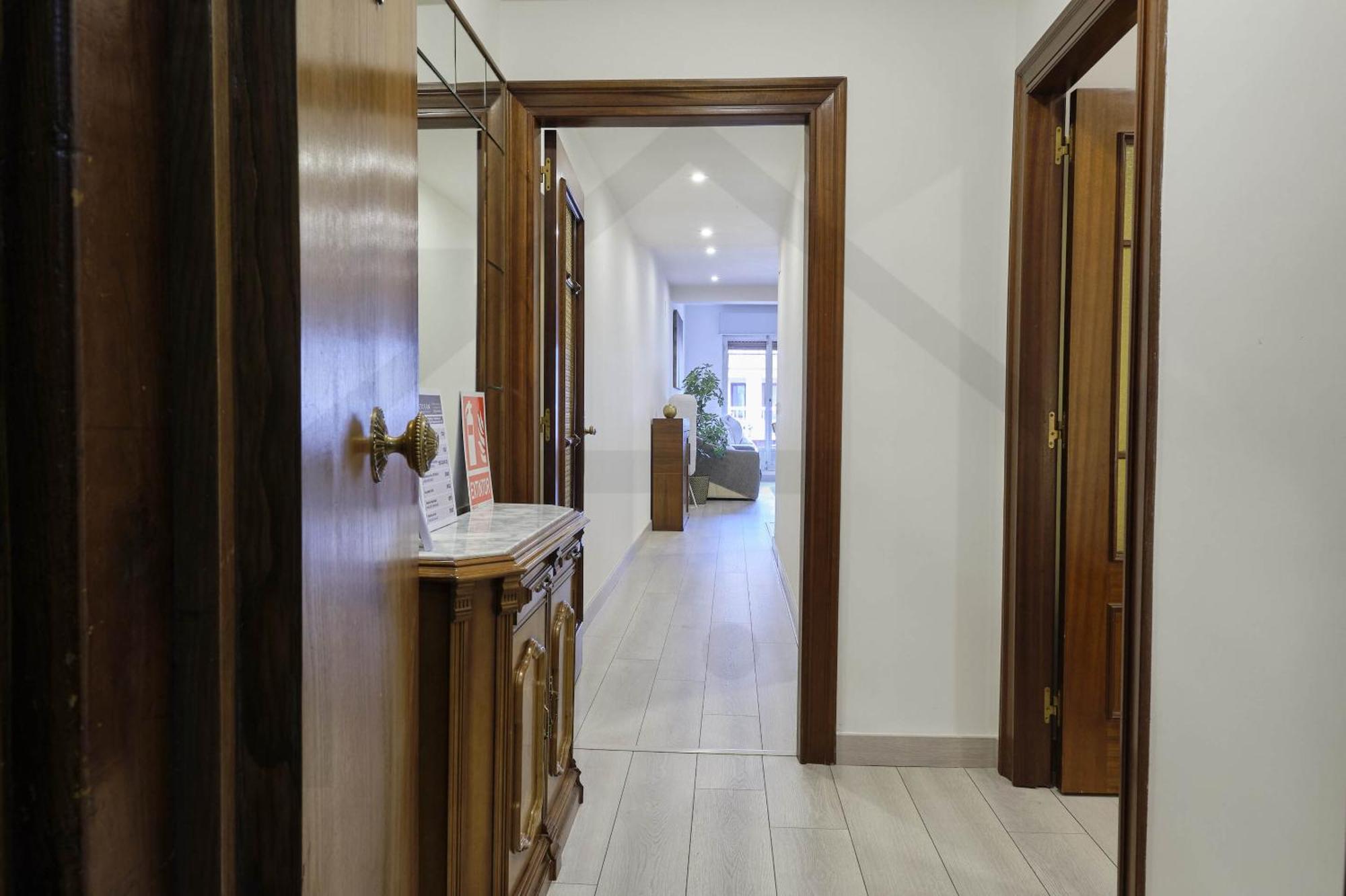Atico Quintana I - Con Terraza, Vistas A La Ciudad, En El Centro, Con Wifi Y Garaje Apartment Oviedo Ngoại thất bức ảnh