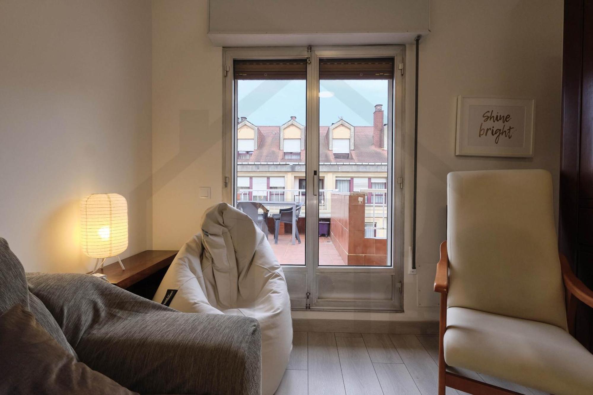 Atico Quintana I - Con Terraza, Vistas A La Ciudad, En El Centro, Con Wifi Y Garaje Apartment Oviedo Ngoại thất bức ảnh