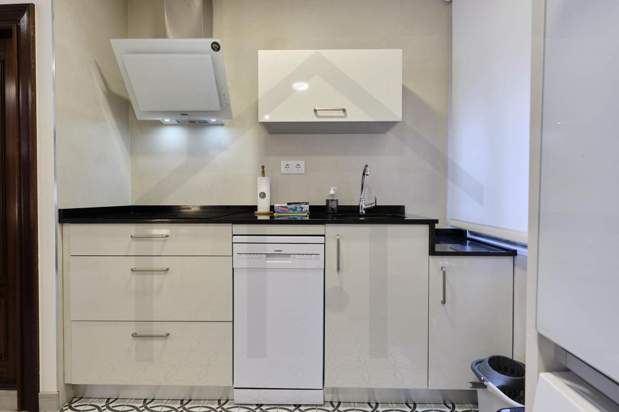Atico Quintana I - Con Terraza, Vistas A La Ciudad, En El Centro, Con Wifi Y Garaje Apartment Oviedo Ngoại thất bức ảnh