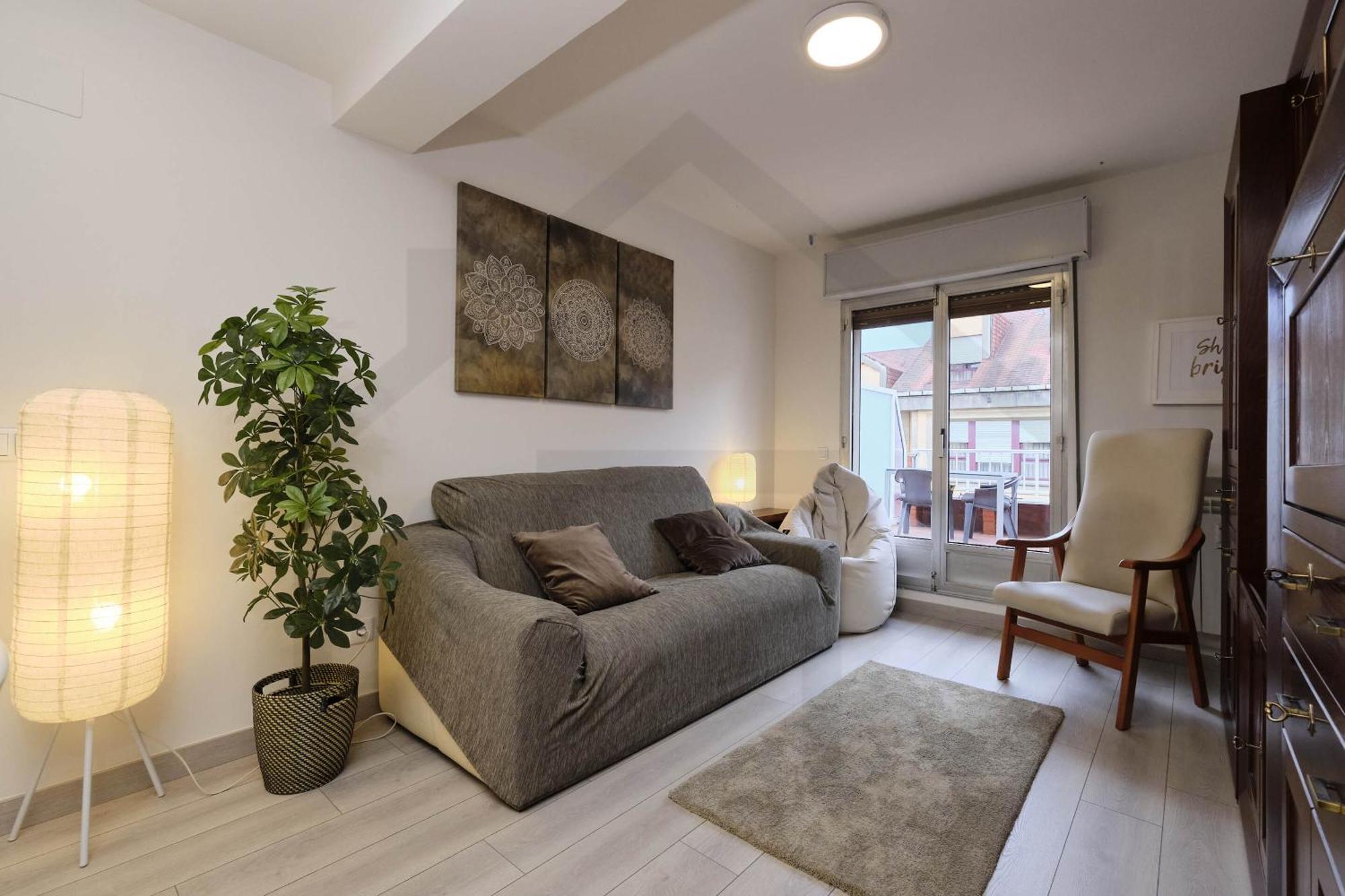 Atico Quintana I - Con Terraza, Vistas A La Ciudad, En El Centro, Con Wifi Y Garaje Apartment Oviedo Ngoại thất bức ảnh