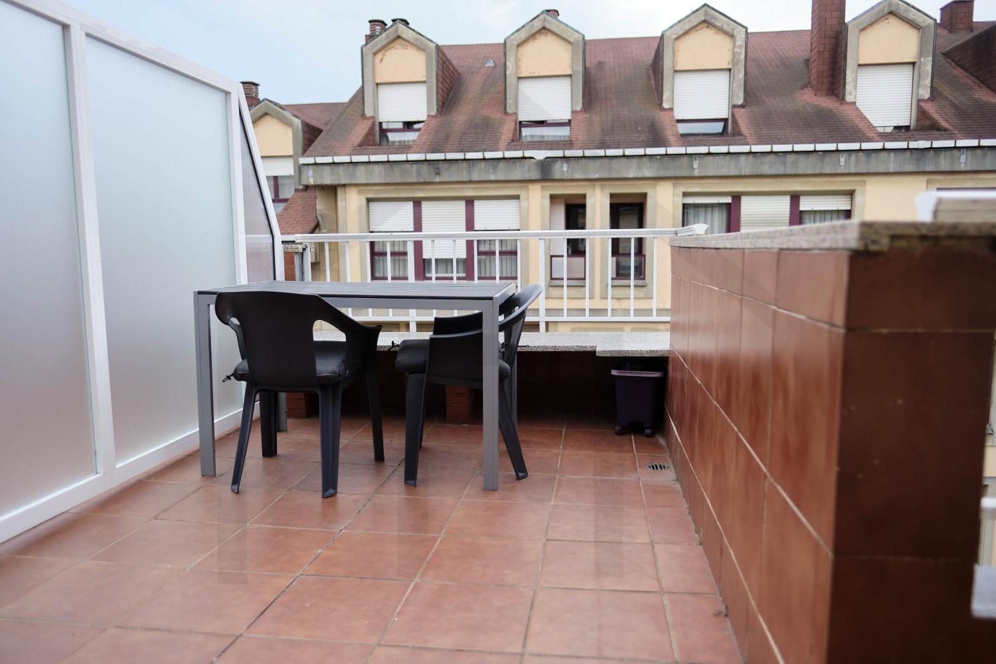 Atico Quintana I - Con Terraza, Vistas A La Ciudad, En El Centro, Con Wifi Y Garaje Apartment Oviedo Ngoại thất bức ảnh