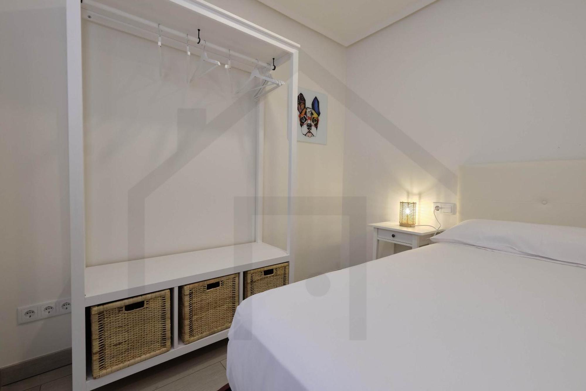 Atico Quintana I - Con Terraza, Vistas A La Ciudad, En El Centro, Con Wifi Y Garaje Apartment Oviedo Ngoại thất bức ảnh