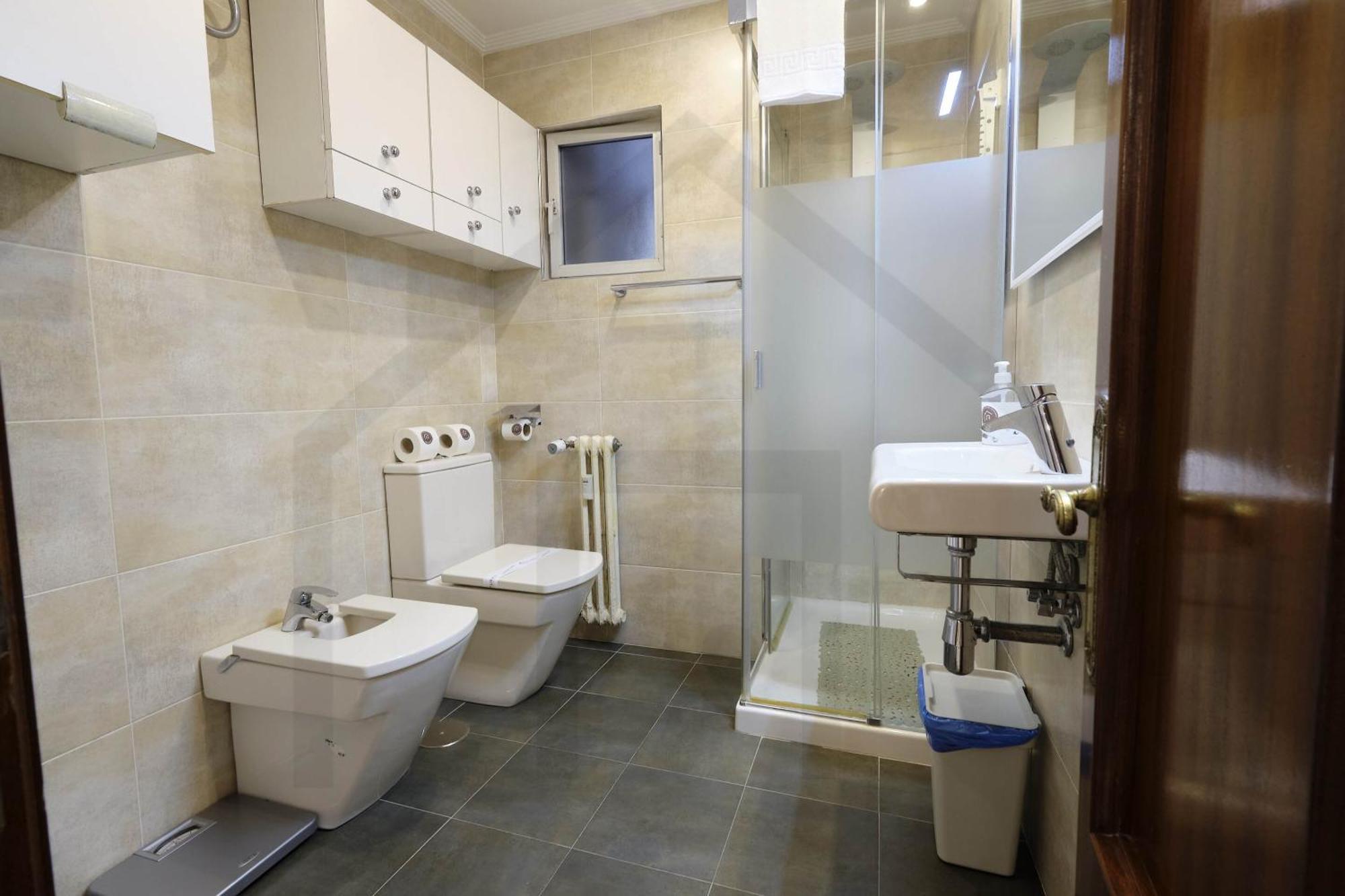 Atico Quintana I - Con Terraza, Vistas A La Ciudad, En El Centro, Con Wifi Y Garaje Apartment Oviedo Ngoại thất bức ảnh