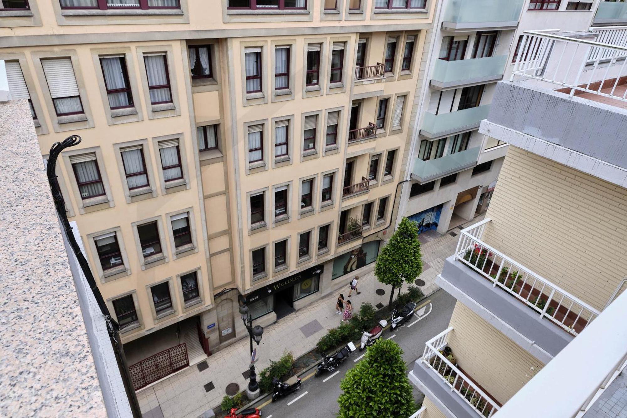 Atico Quintana I - Con Terraza, Vistas A La Ciudad, En El Centro, Con Wifi Y Garaje Apartment Oviedo Ngoại thất bức ảnh